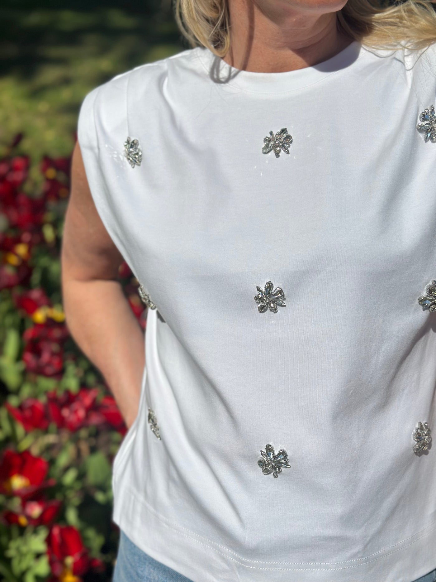 Muse Tee Crystals, Bright White