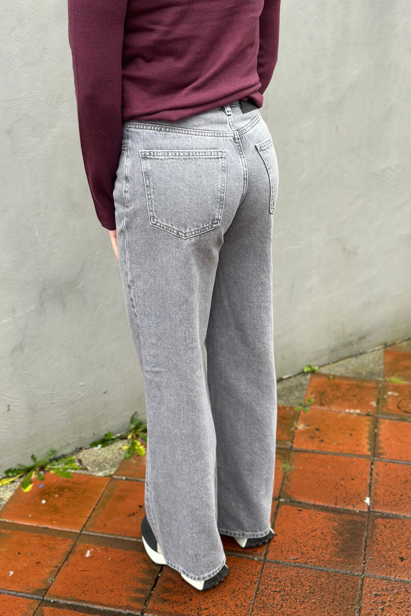 W Wide Jeans, Lt. Grey