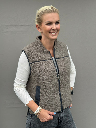 Rowe Teddy Waistcoat, Falcon