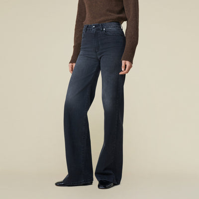 Palazzo Donatella Black , Enzyme Black