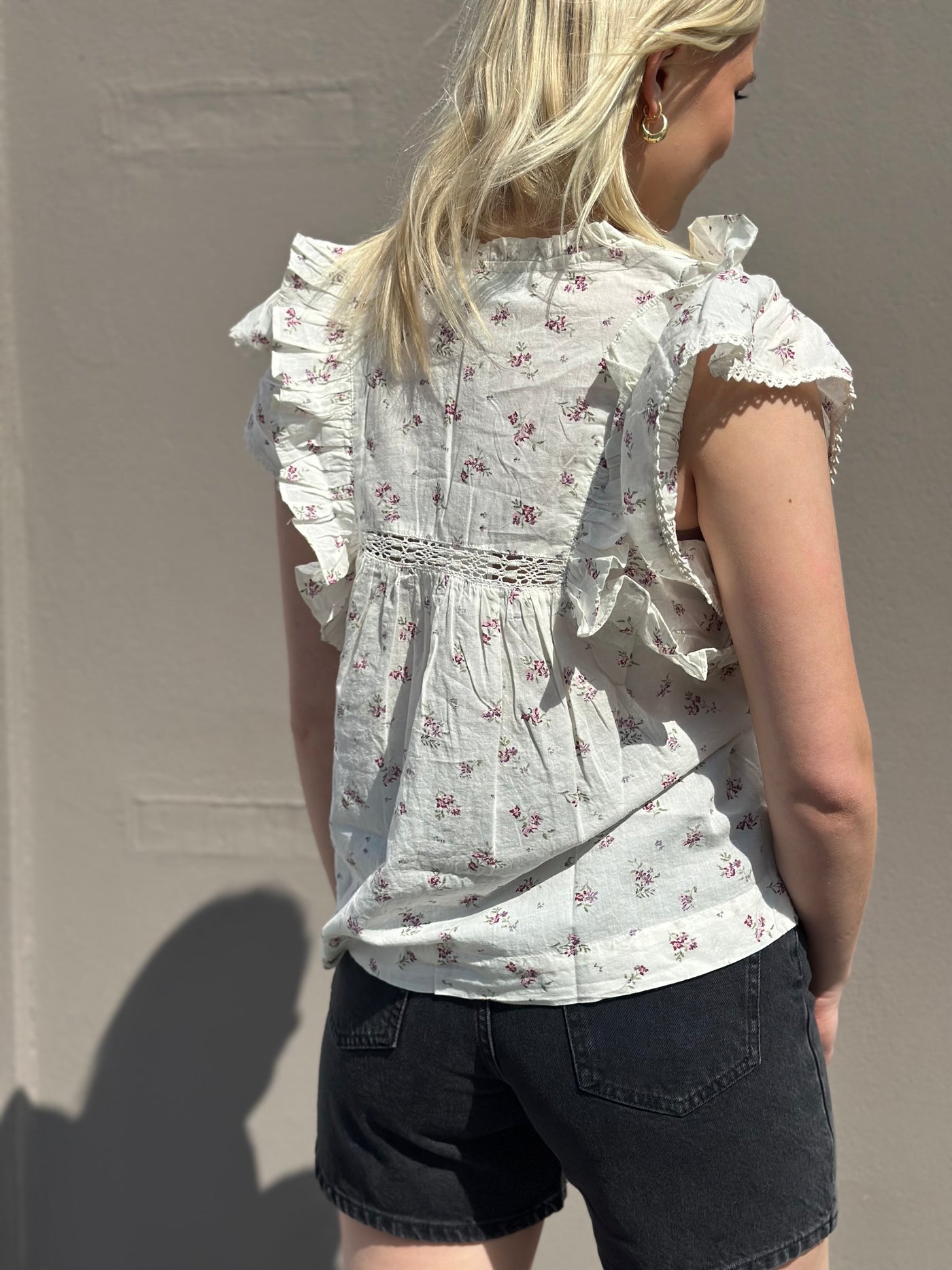 Jayla Small Blossom Top, Creme