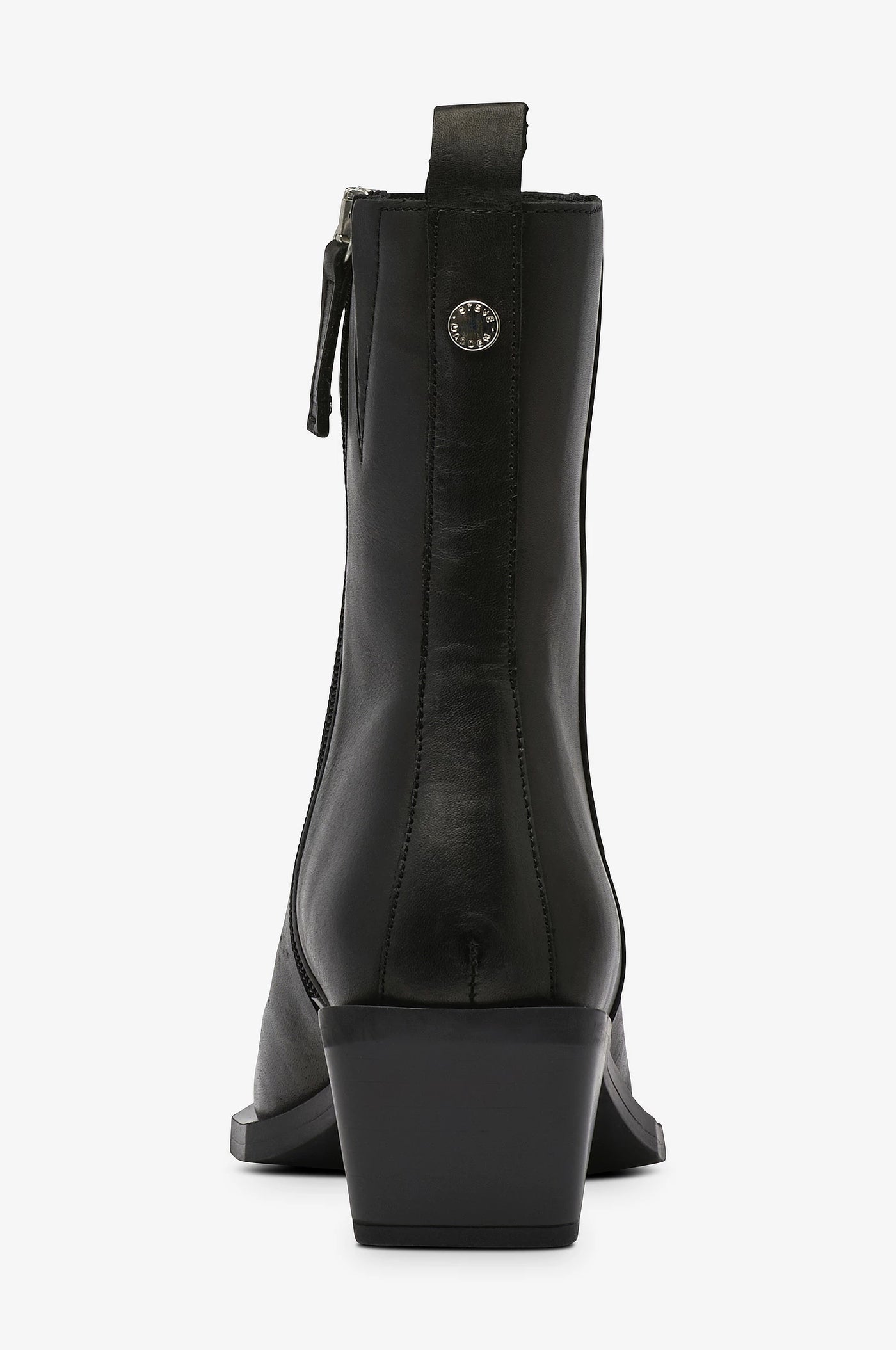 Xylena, Black Leather