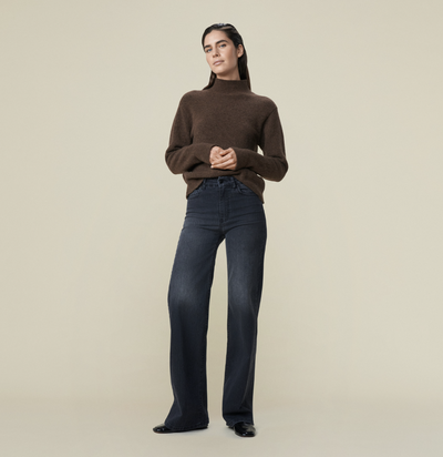 Palazzo Donatella Black , Enzyme Black