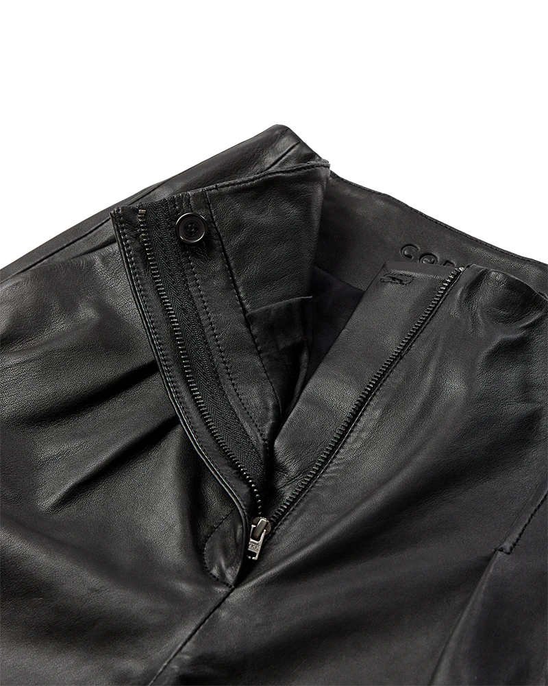 Royal Shorts , Black