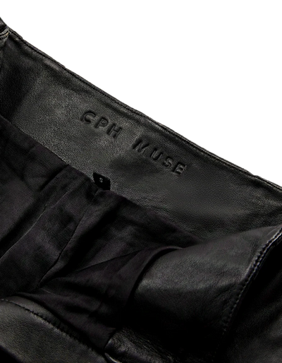 Royal Shorts , Black