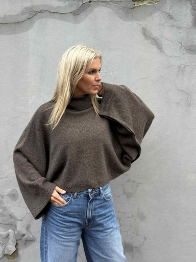 Felina Knit Cape Roll Neck, Delicioso melange
